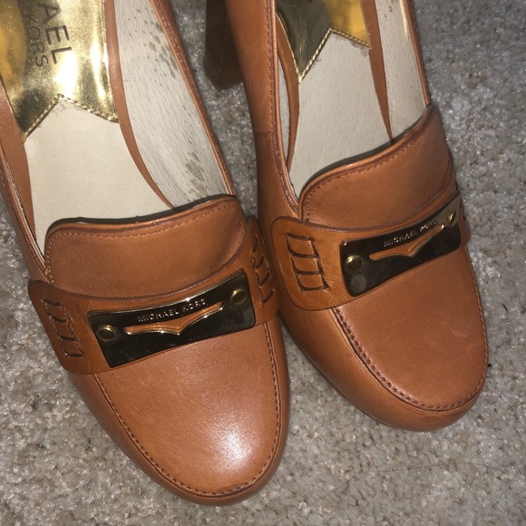 Michael Kors work platform heels size 6.5 brown - Picture 3 of 5